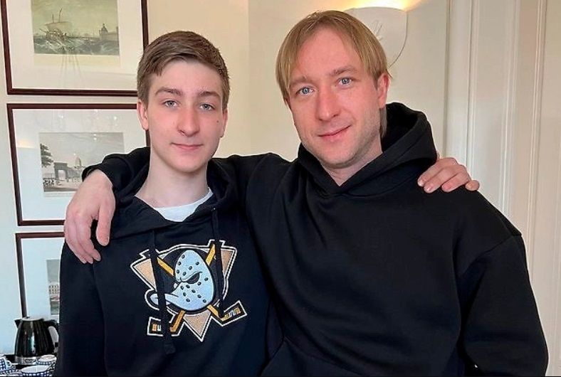 Старший сын Евгения Плющенко рассказал, почему не хочет называть его отцом