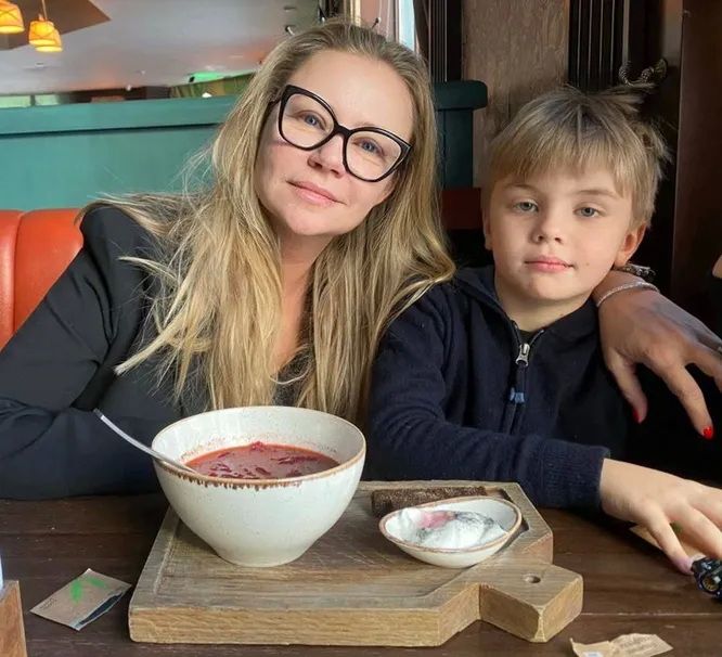 Мария Миронова с сыном