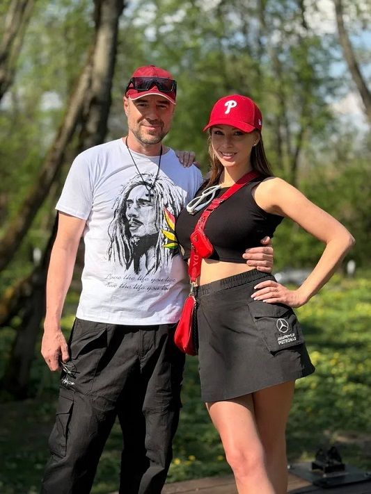 Полина Диброва пожаловалась, что потеряла форму из-за Романа Товстика