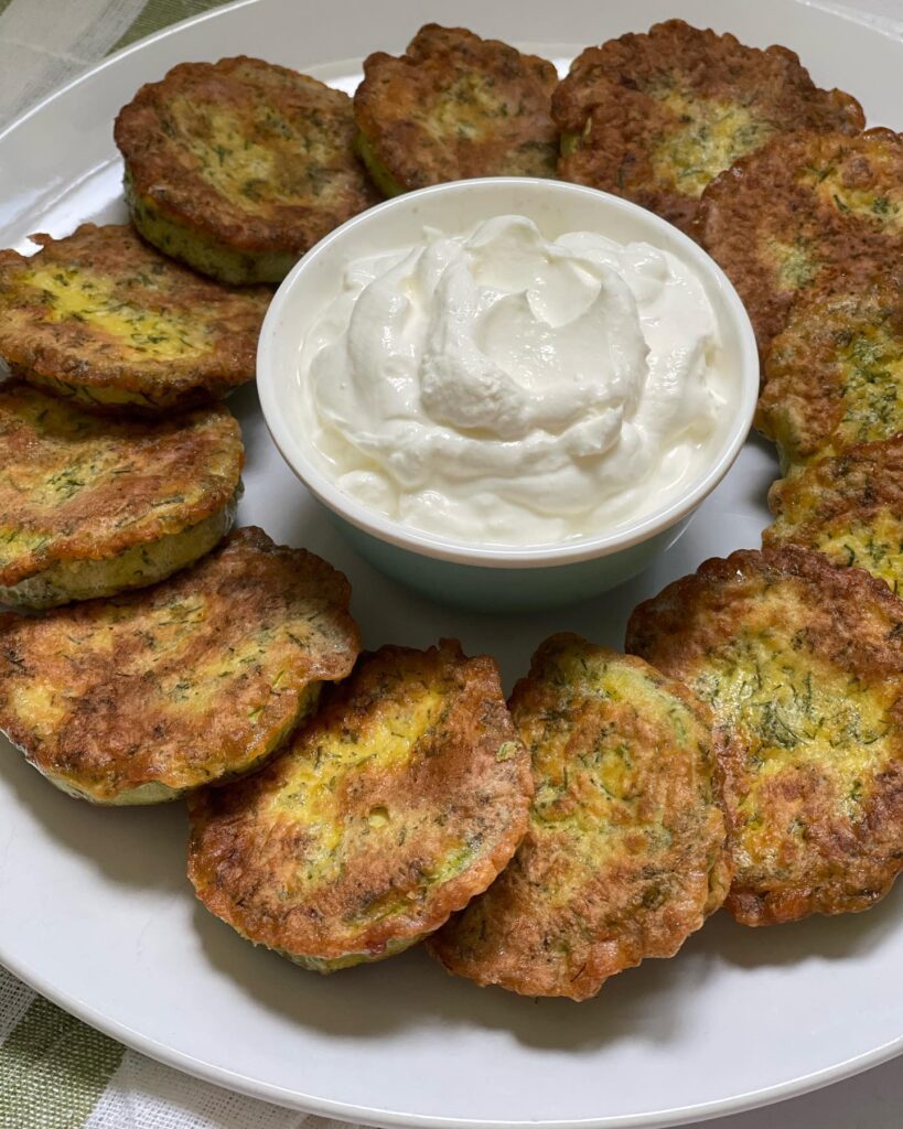 рецепты из кабачков,  оладьи из кабачков, вкусные кабачки, кабачковые оладьи, кабачки в кляре, овощное рагу
