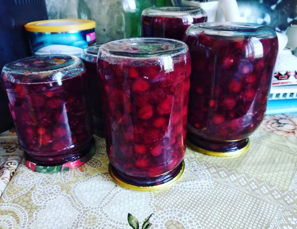 рецепты с вишней, вареники с вишней, варенье с вишни, вишневое варенье, вишневый штрудель