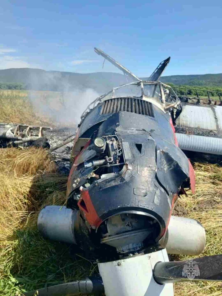 Самолёт АН-3 загорелся после жёсткой посадки на Сахалине