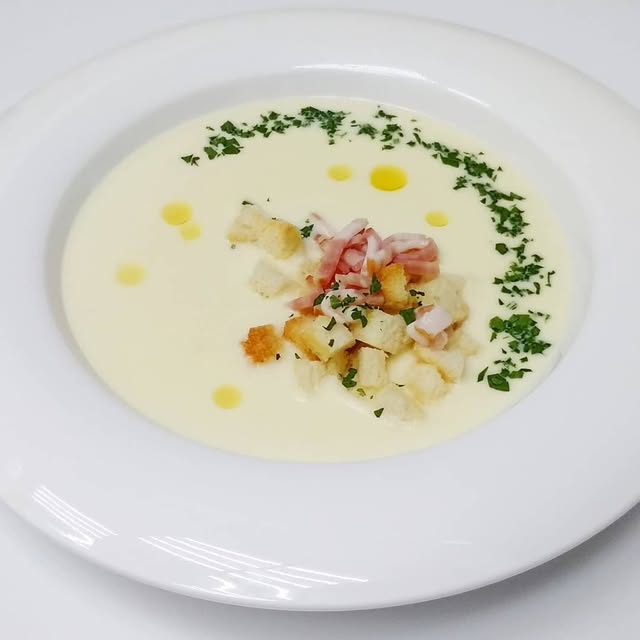 сырный суп, сырный суп рецепт, в беконе, бекон в духовке,  курица в беконе, шампиньоны в беконе, грибы в беконе