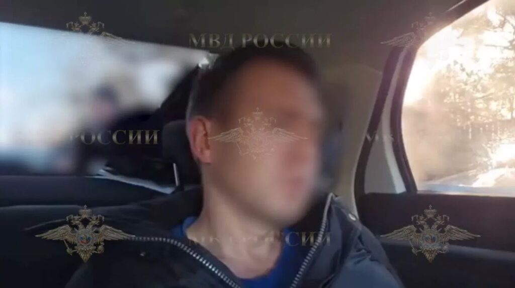 Подозреваемого в убийстве женщины и двухлетнего ребёнка задержали под Петербургом