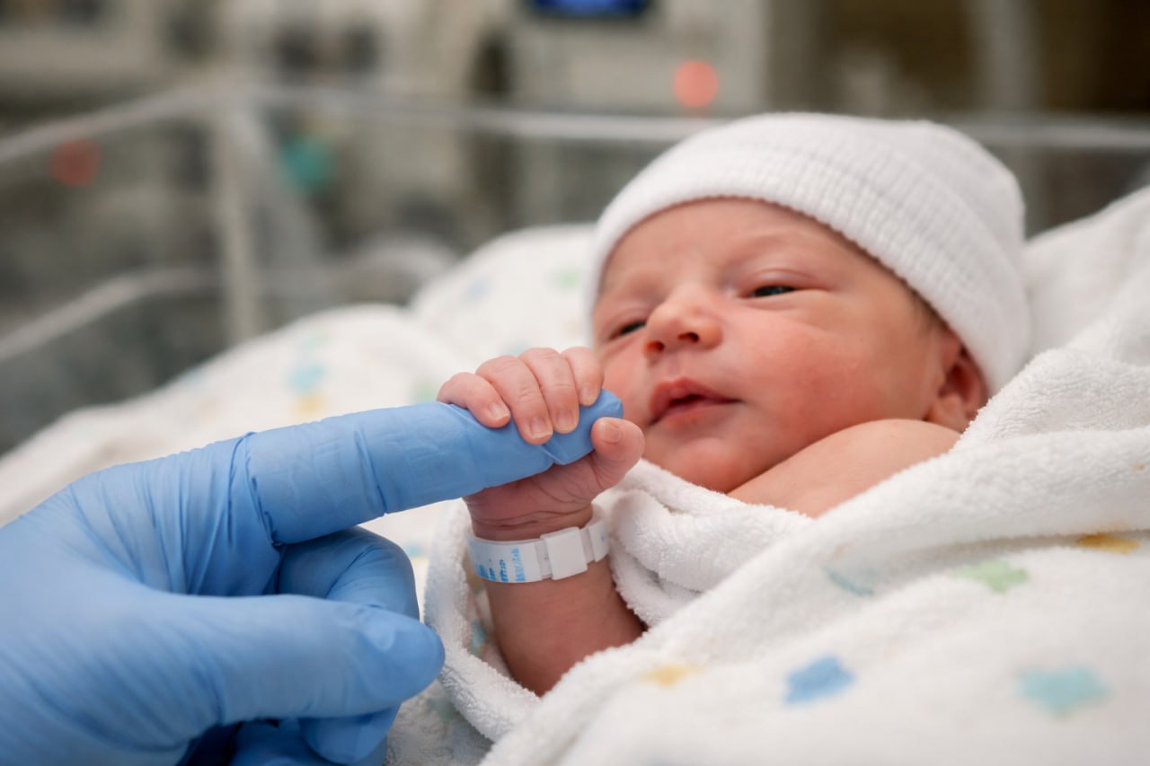 Baby Girl Named Lyubov Completes "Vera, Nadezhda, Lyubov" Trio in Amur Region